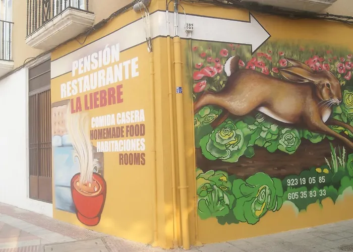 Restaurante La Liebre 招待所 2*